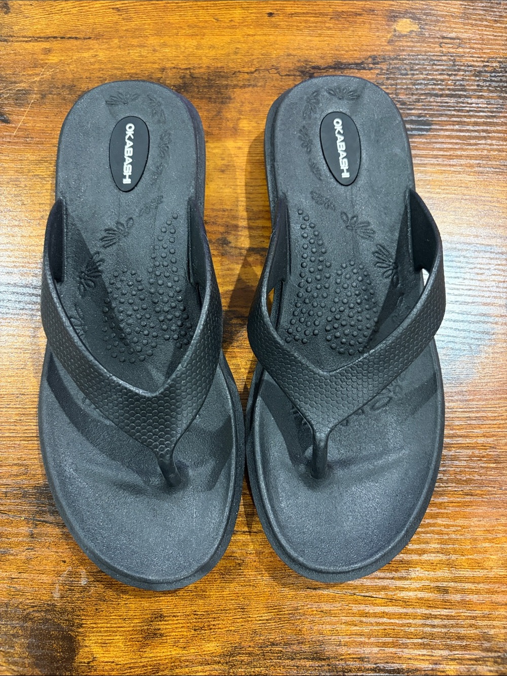 Okabashi Black Textured Comfort Flip Sandals